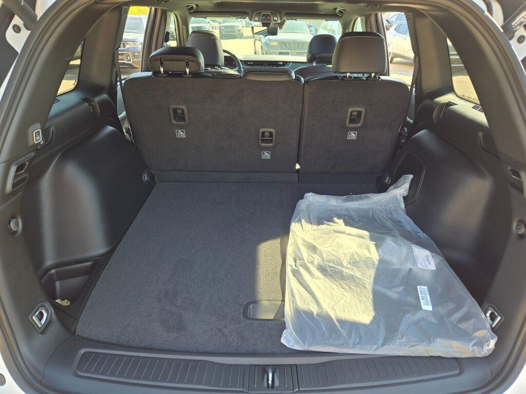 new 2025 Jeep Grand Cherokee L car, priced at $50,000