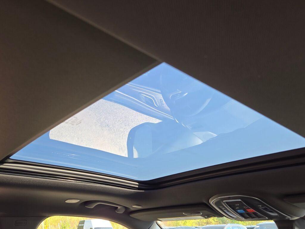 new 2025 Jeep Grand Cherokee L car, priced at $50,000