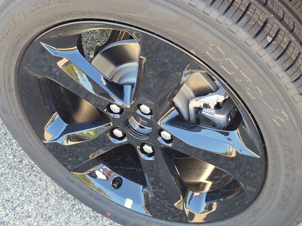 new 2025 Jeep Grand Cherokee L car, priced at $50,000