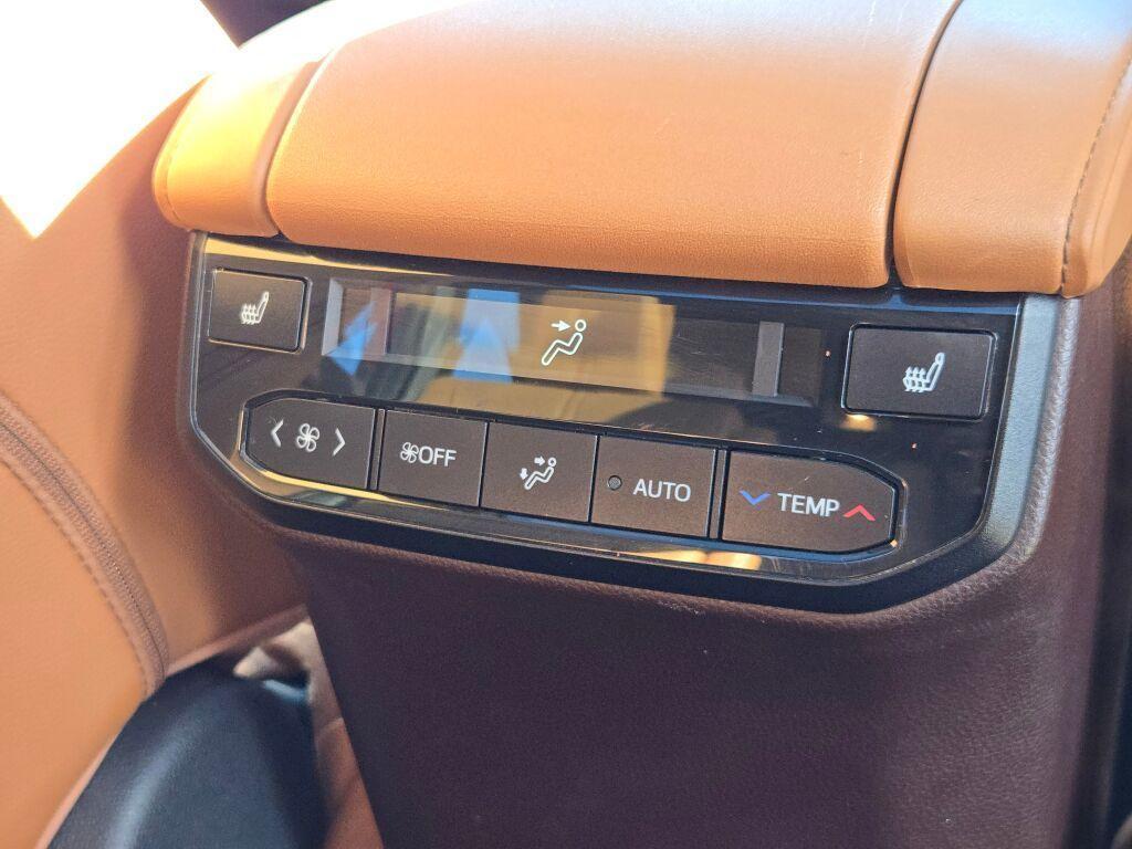 used 2020 Toyota Highlander car, priced at $40,949