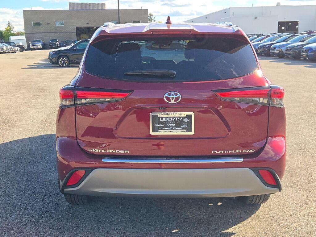 used 2020 Toyota Highlander car, priced at $40,949
