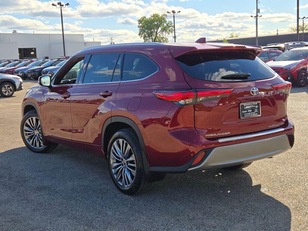 used 2020 Toyota Highlander car, priced at $40,949