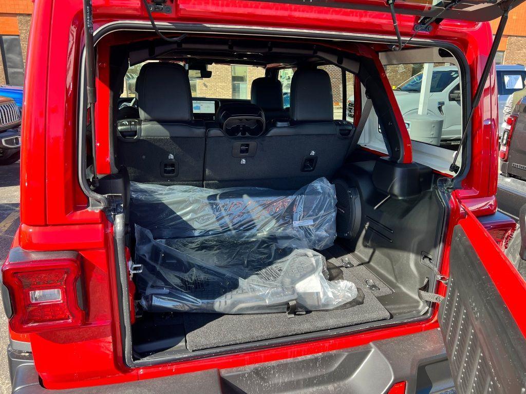 new 2025 Jeep Wrangler car, priced at $66,115