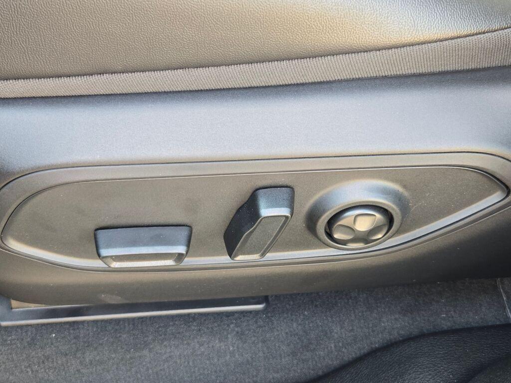 new 2025 Jeep Grand Cherokee L car, priced at $52,095