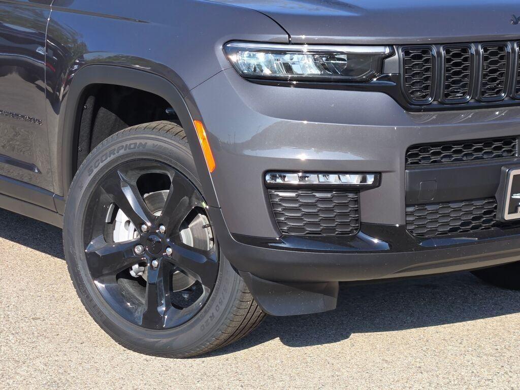 new 2025 Jeep Grand Cherokee L car, priced at $52,095