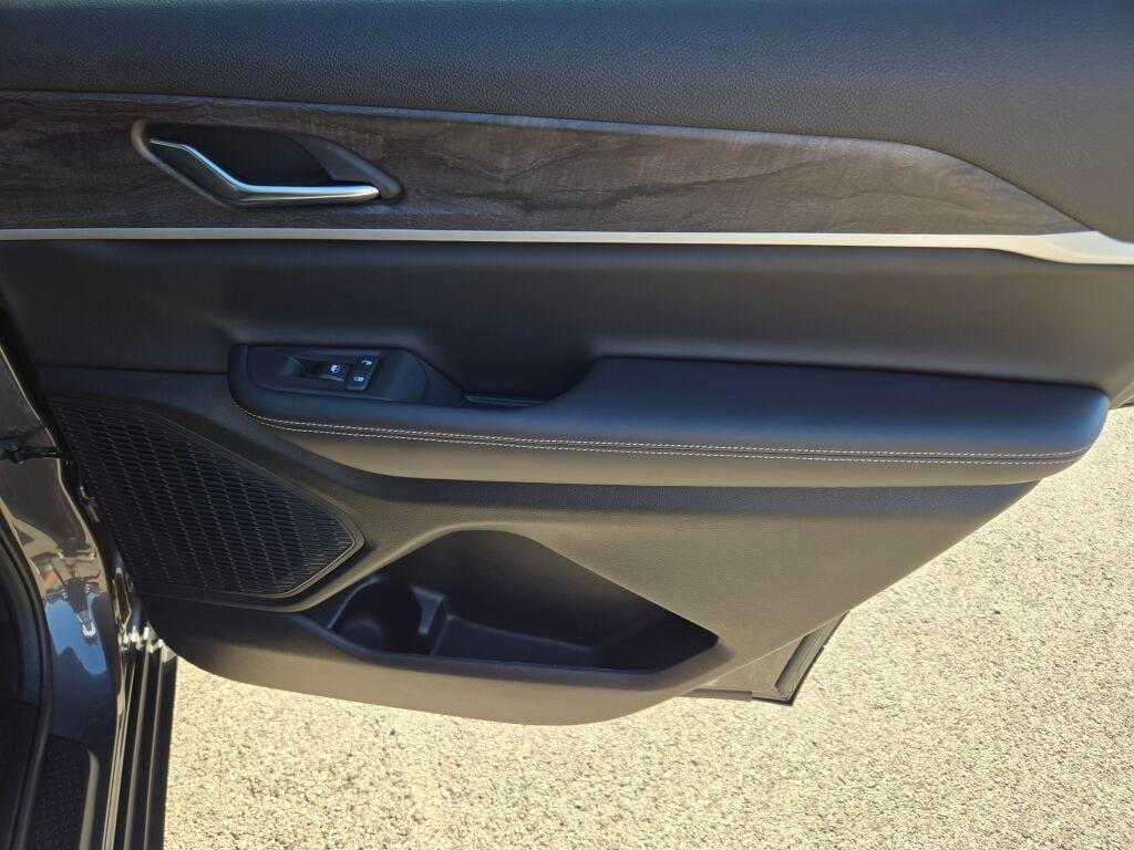 new 2025 Jeep Grand Cherokee L car, priced at $52,095