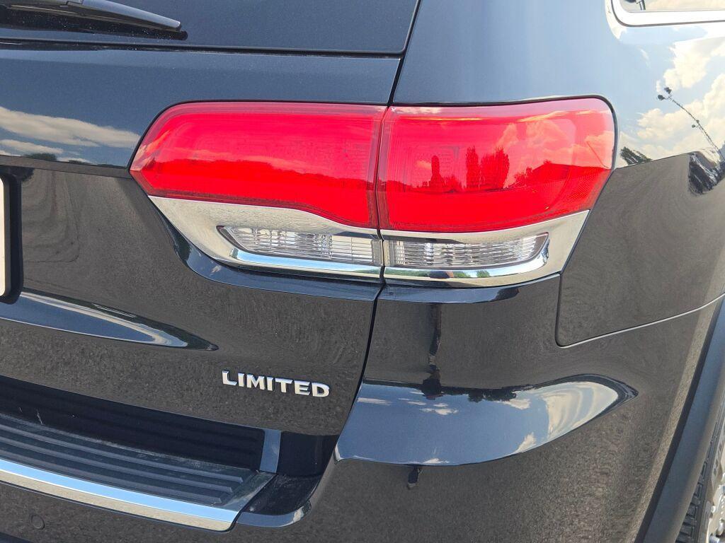 used 2015 Jeep Grand Cherokee car, priced at $12,978