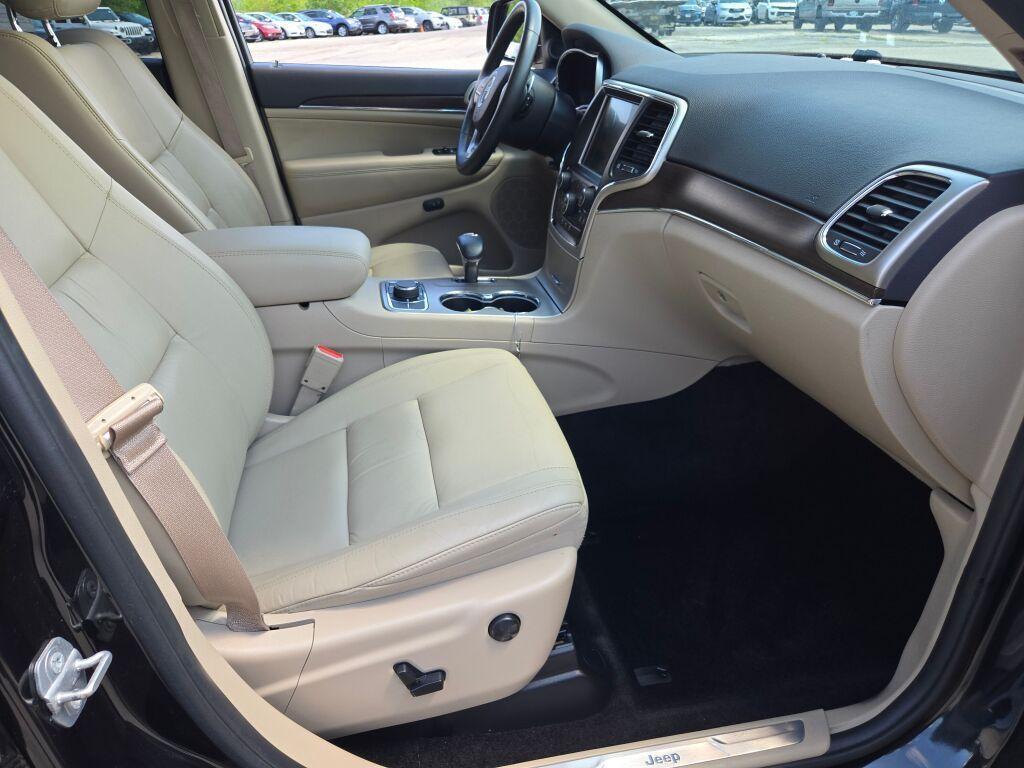 used 2015 Jeep Grand Cherokee car, priced at $12,978