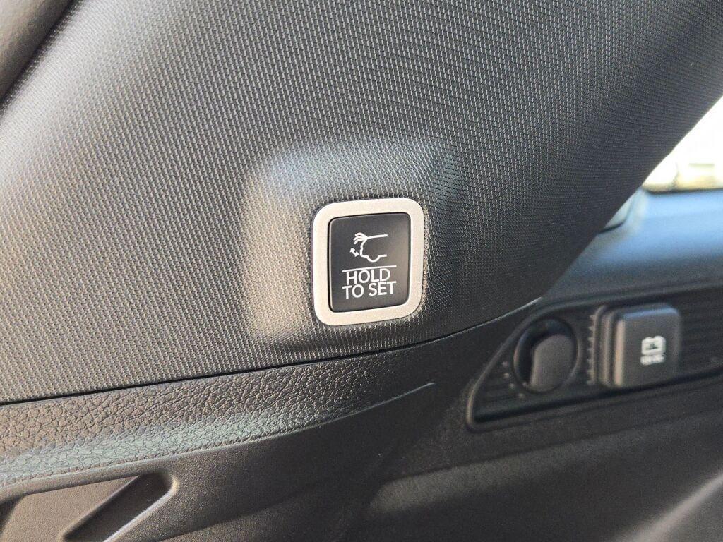 new 2025 Jeep Grand Cherokee car, priced at $36,665