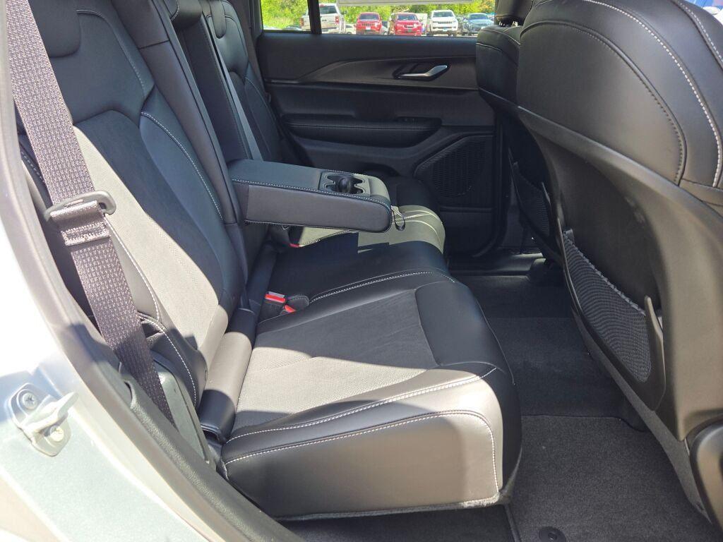 new 2025 Jeep Grand Cherokee car, priced at $36,665