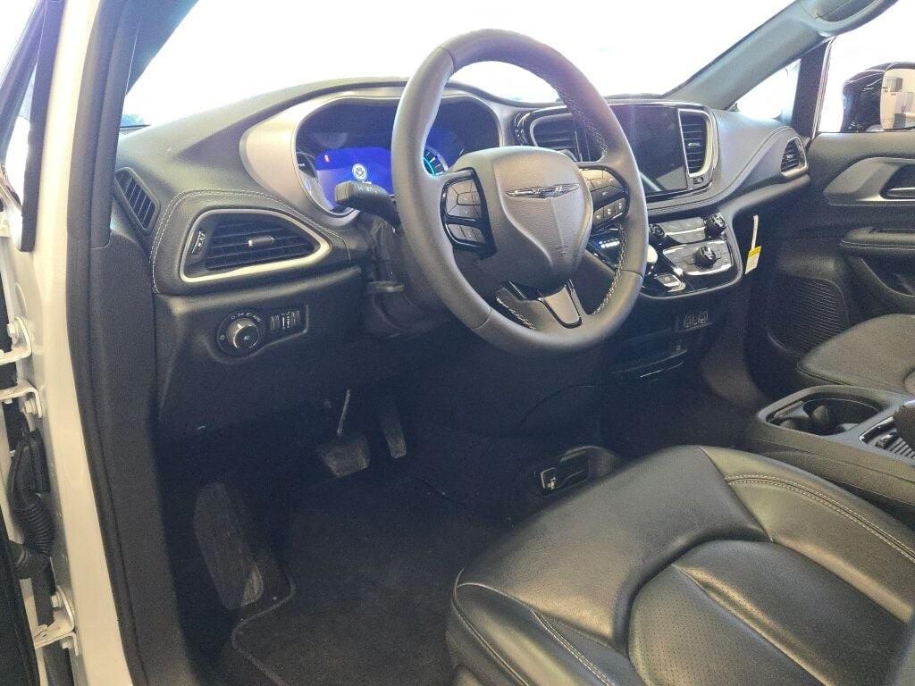 used 2024 Chrysler Pacifica Hybrid car, priced at $46,850
