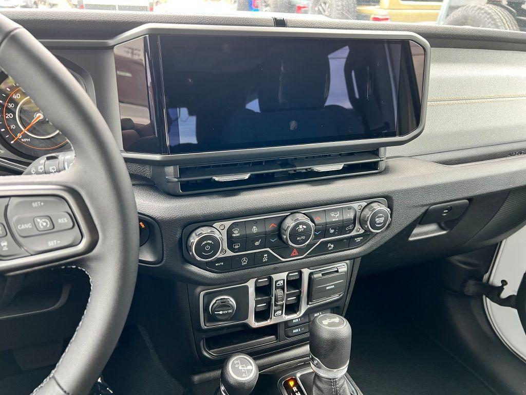 new 2025 Jeep Wrangler car, priced at $59,845