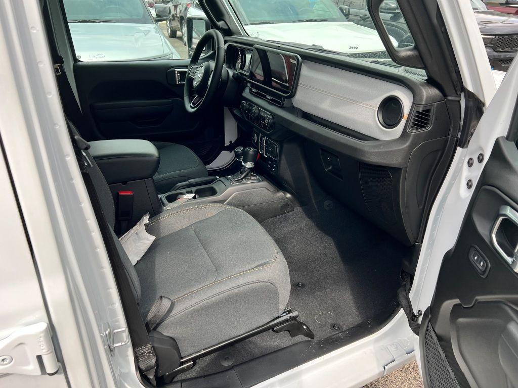 new 2025 Jeep Wrangler car, priced at $59,845