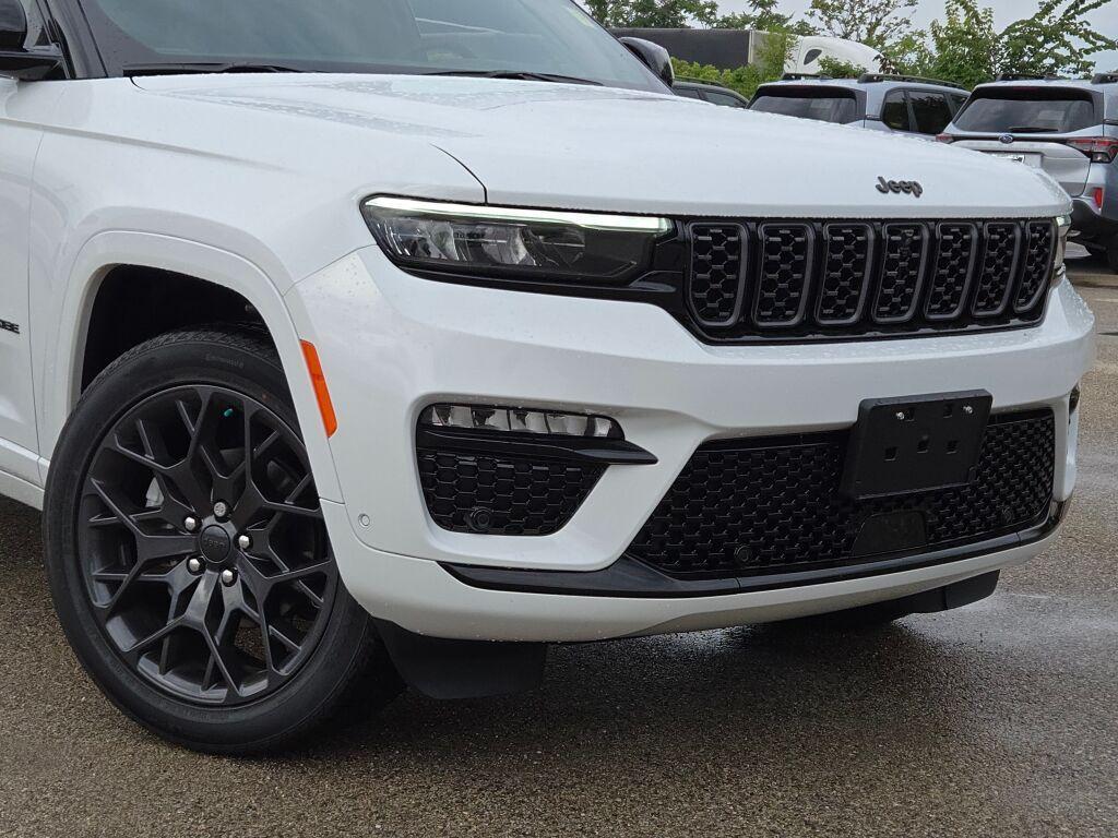 new 2025 Jeep Grand Cherokee car, priced at $57,536