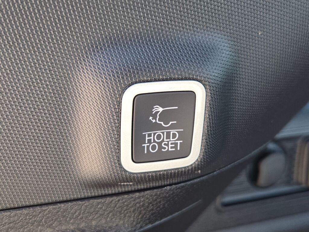 new 2025 Jeep Grand Cherokee car, priced at $52,932