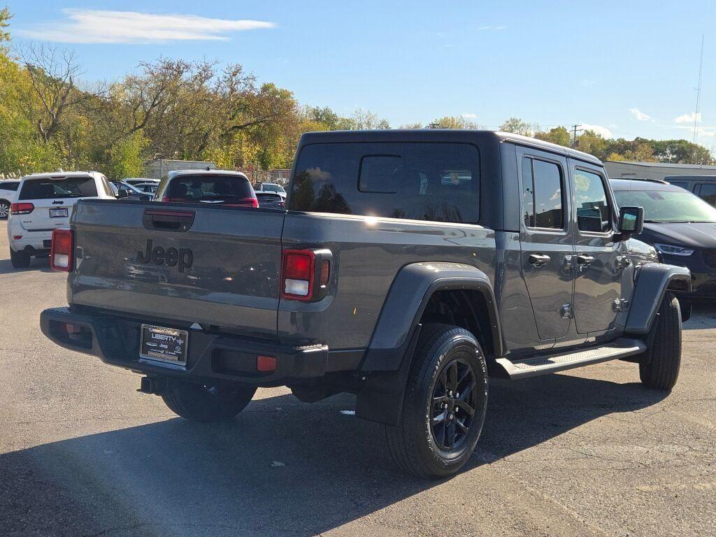 used 2022 Jeep Gladiator car, priced at $32,553