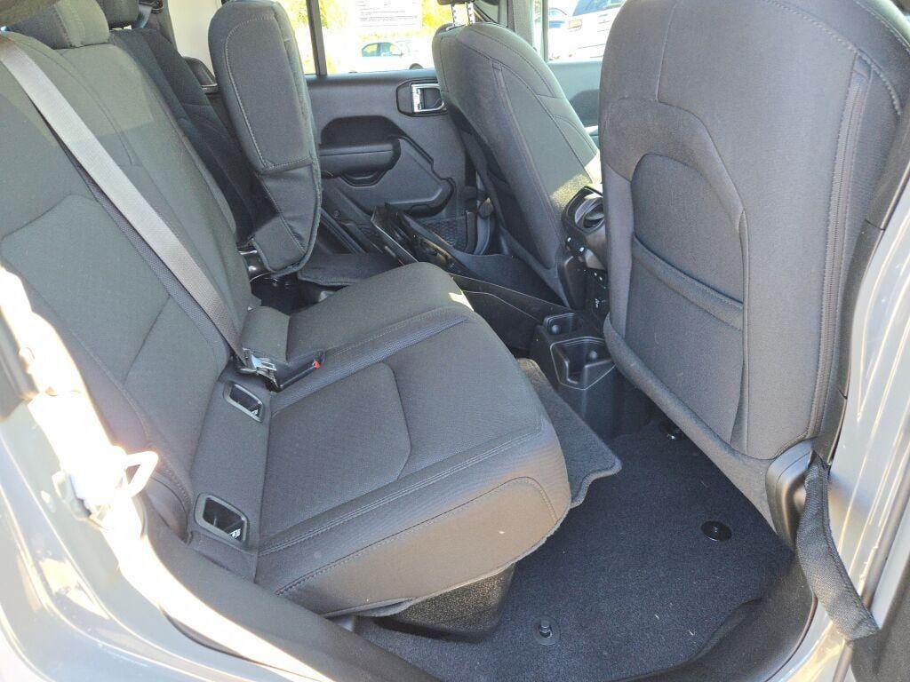 used 2022 Jeep Gladiator car, priced at $32,553