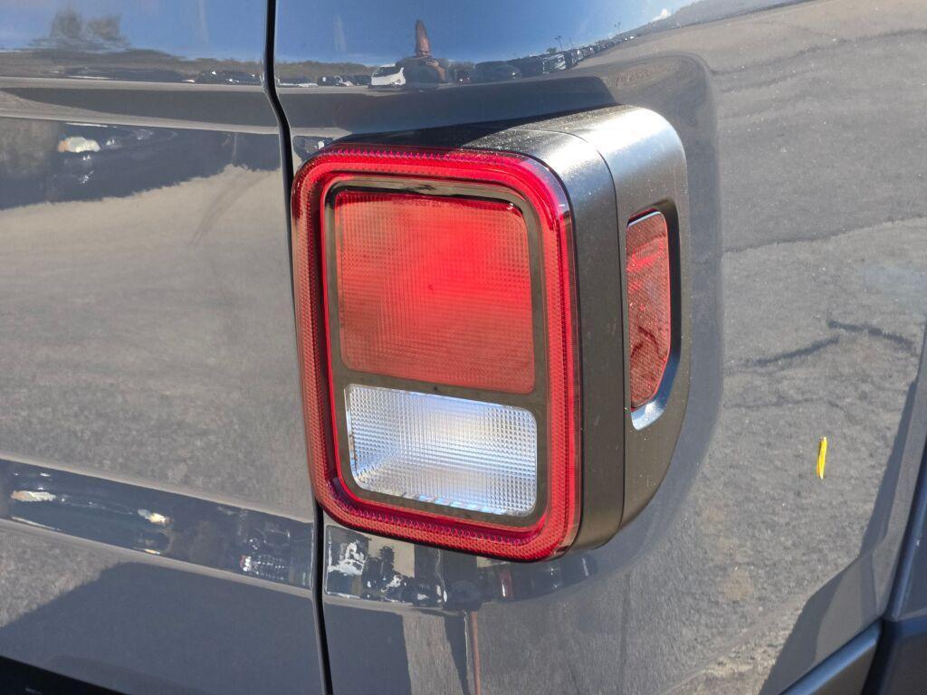 used 2022 Jeep Gladiator car, priced at $32,553