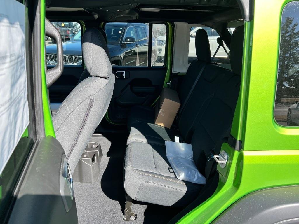new 2025 Jeep Wrangler car, priced at $62,260