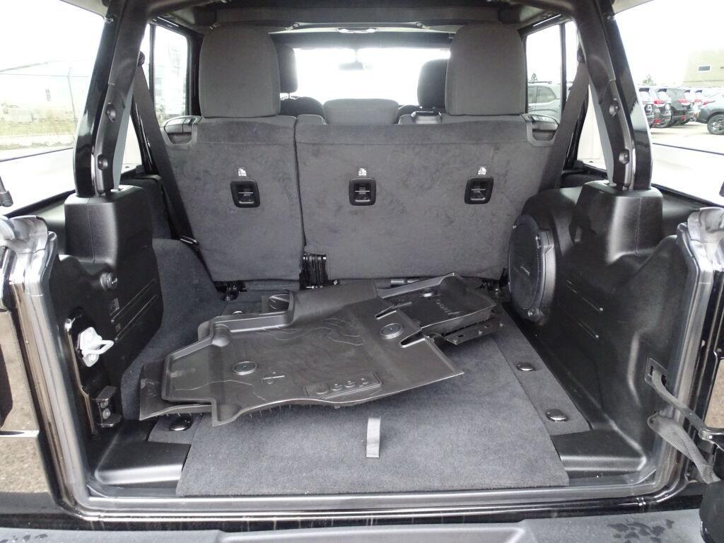 used 2022 Jeep Wrangler Unlimited car, priced at $34,545