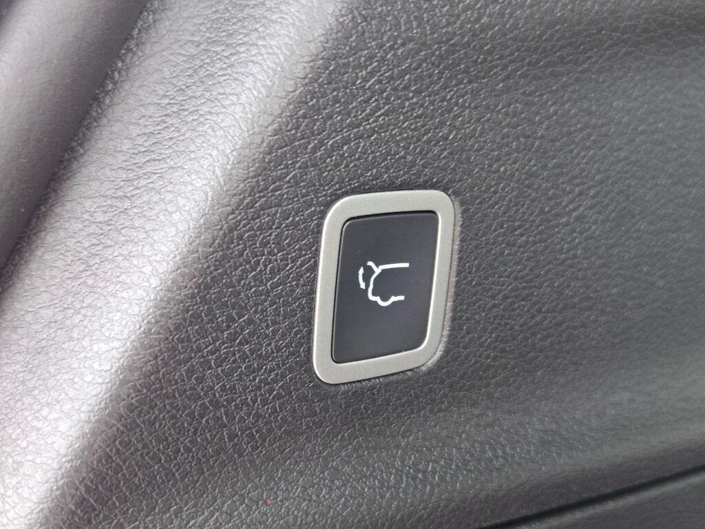 new 2026 Chrysler Pacifica car, priced at $49,879