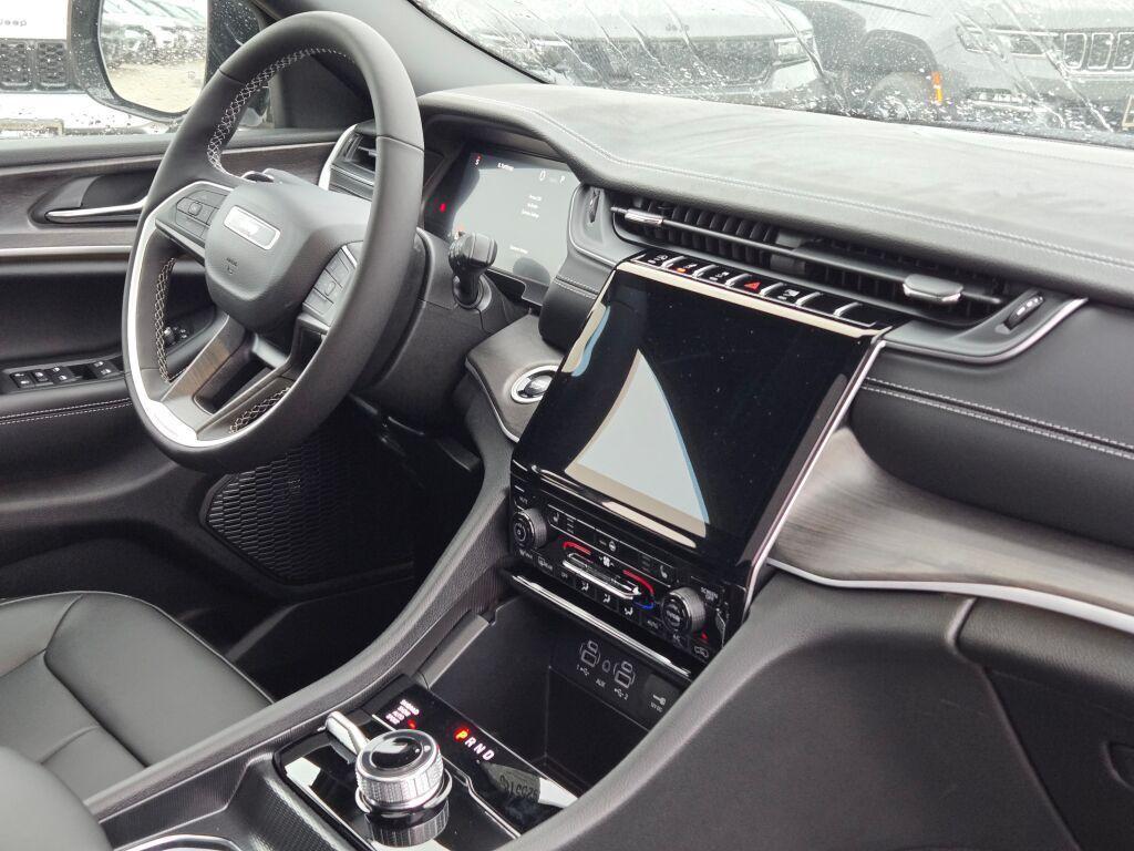 new 2025 Jeep Grand Cherokee L car, priced at $46,730