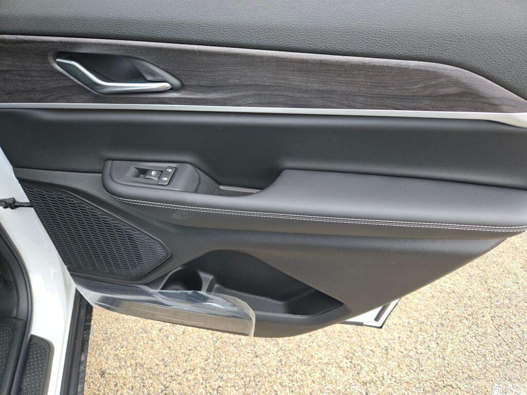 new 2025 Jeep Grand Cherokee L car, priced at $46,730