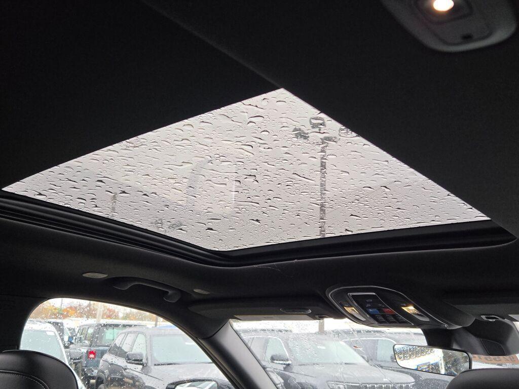 new 2025 Jeep Grand Cherokee L car, priced at $46,730