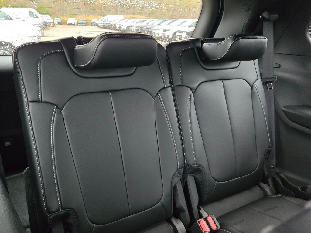 new 2025 Jeep Grand Cherokee L car, priced at $46,730