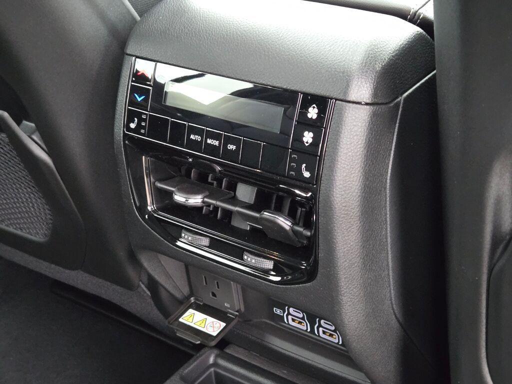 new 2025 Jeep Grand Cherokee L car, priced at $46,730