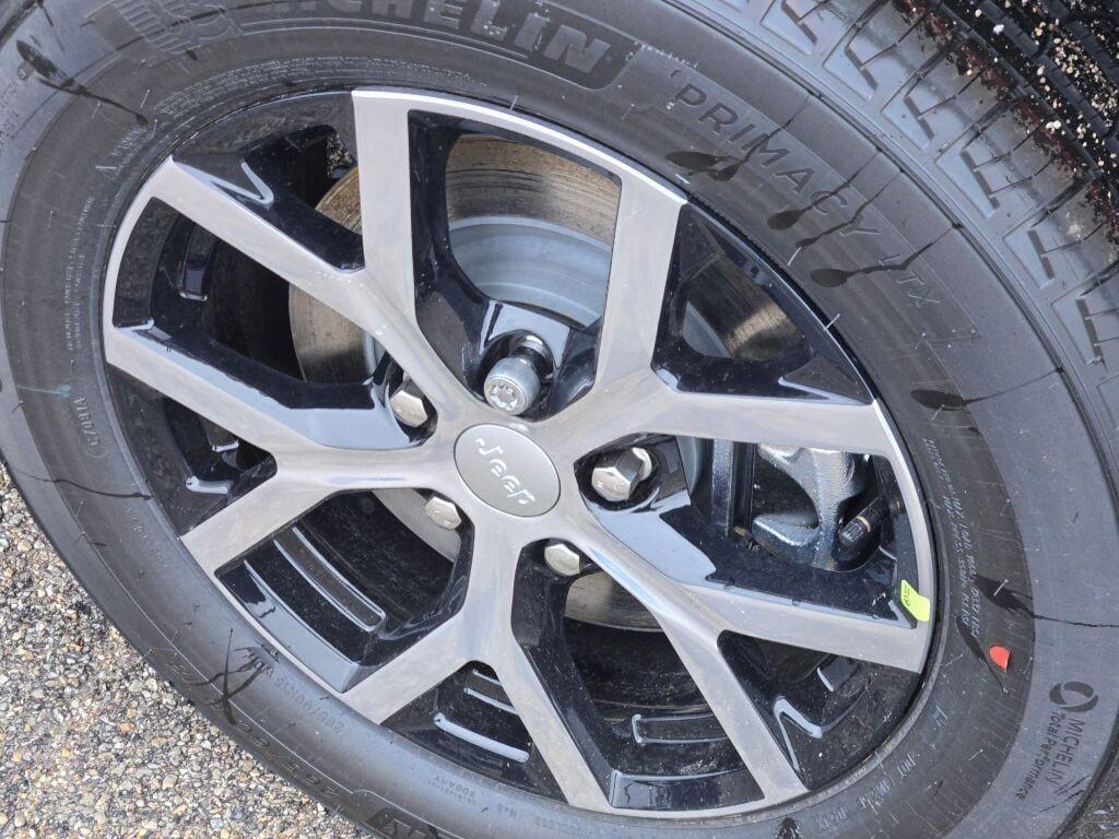 new 2025 Jeep Grand Cherokee L car, priced at $46,730