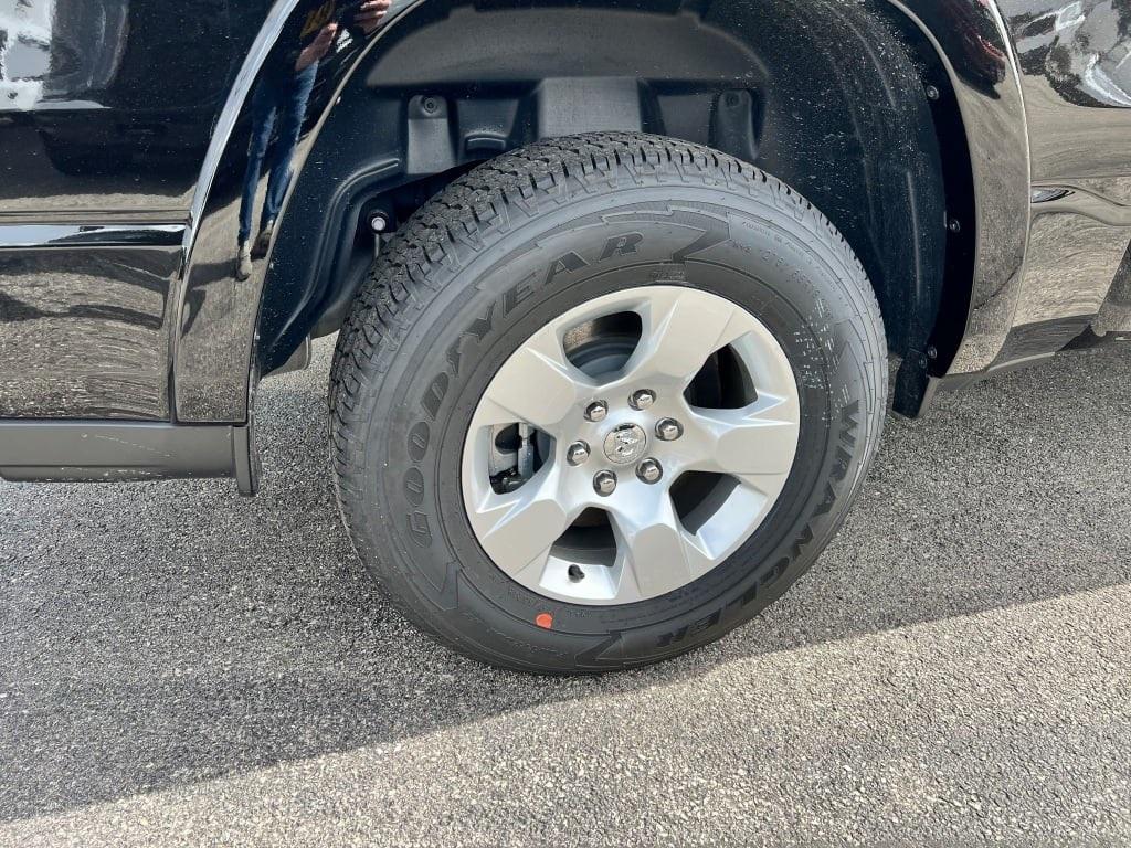 new 2025 Ram 1500 car, priced at $65,220