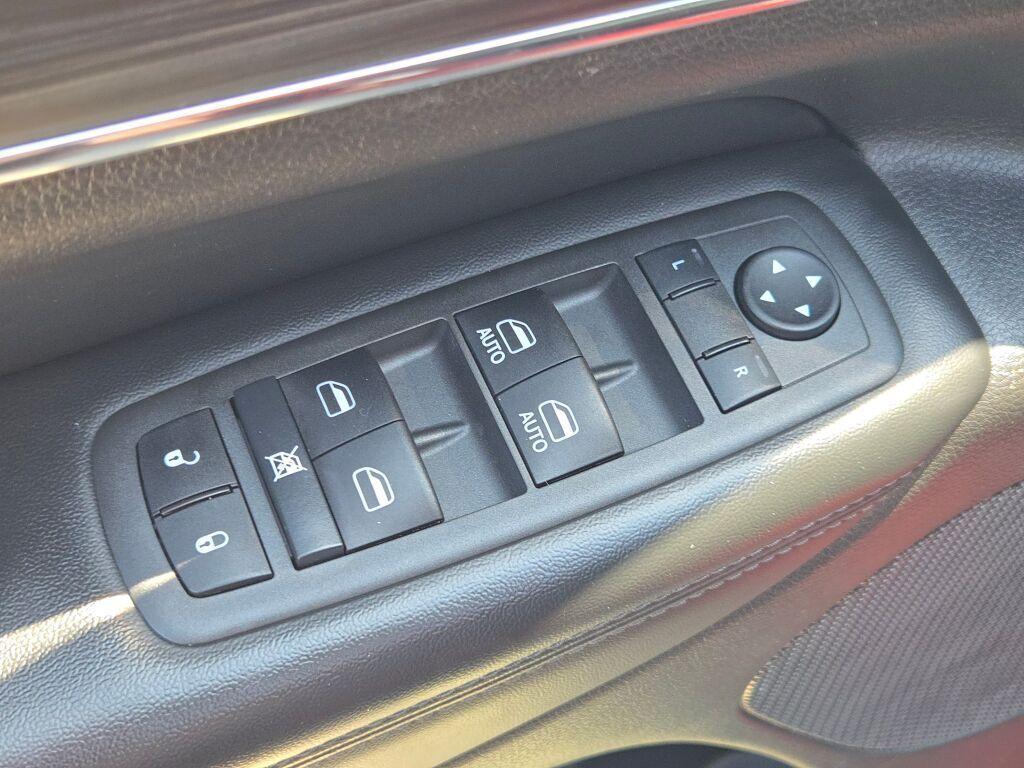 used 2022 Jeep Grand Cherokee WK car, priced at $27,757