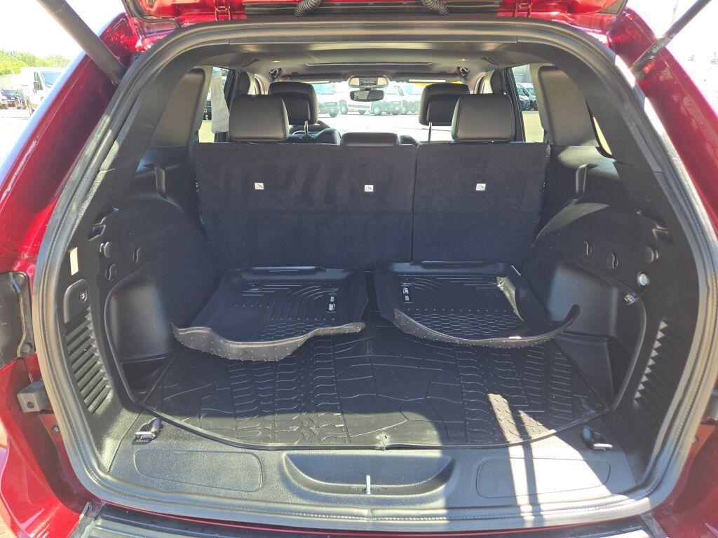 used 2022 Jeep Grand Cherokee WK car, priced at $27,757