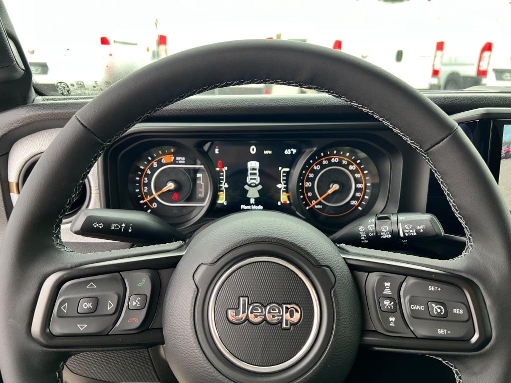 new 2025 Jeep Wrangler car, priced at $51,560