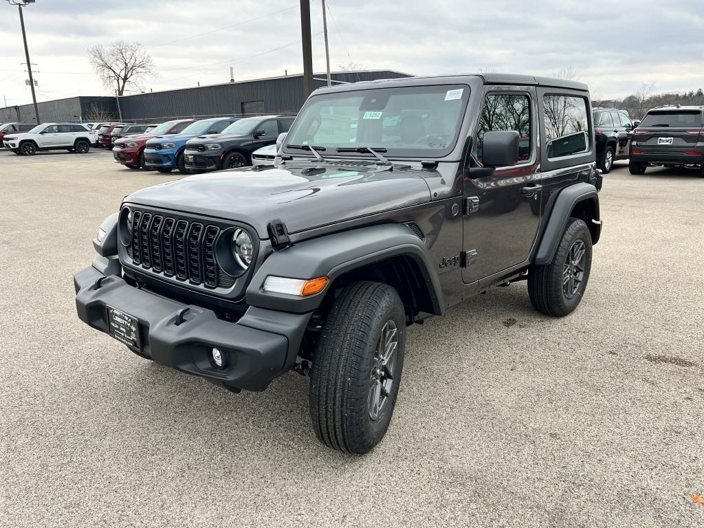 new 2025 Jeep Wrangler car, priced at $51,560