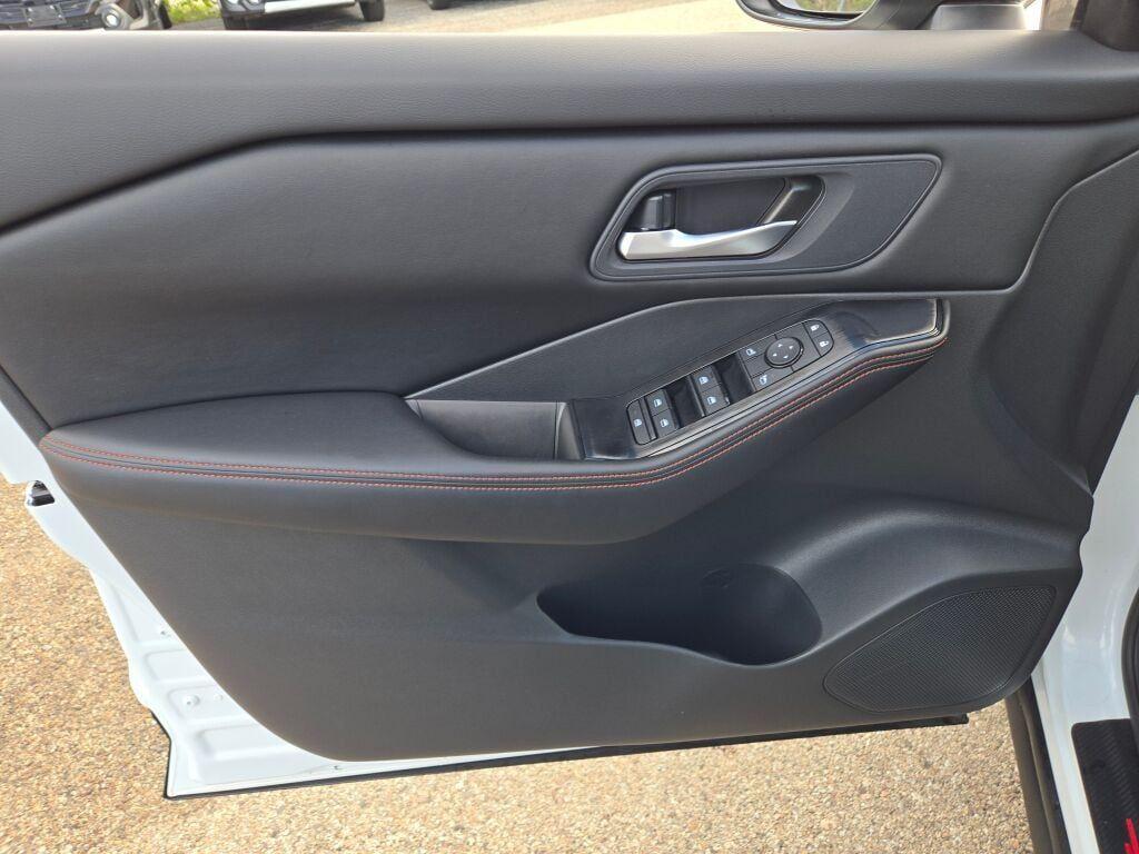 used 2025 Nissan Rogue car, priced at $31,823