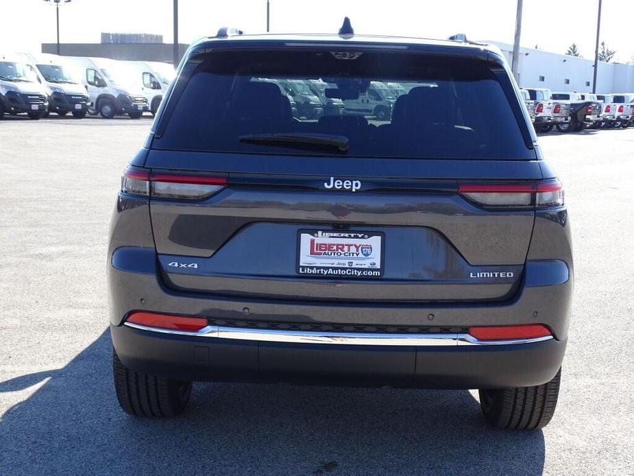 new 2025 Jeep Grand Cherokee car, priced at $51,155