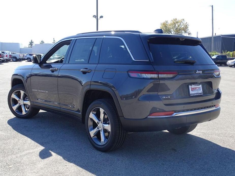 new 2025 Jeep Grand Cherokee car, priced at $51,155