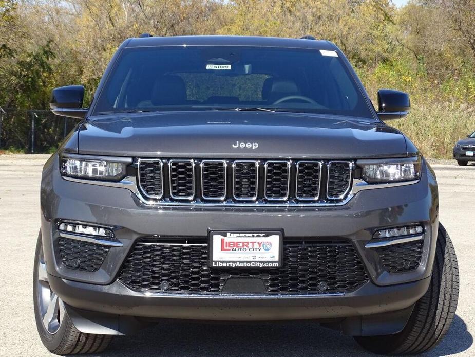 new 2025 Jeep Grand Cherokee car, priced at $51,155