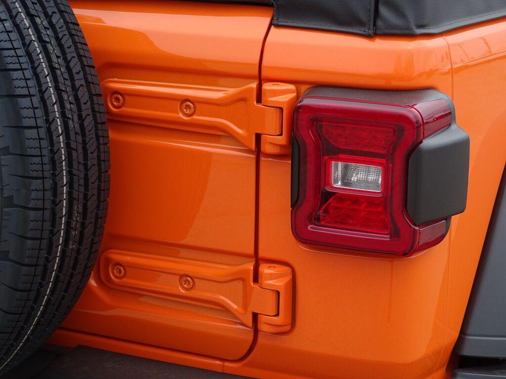 new 2025 Jeep Wrangler car, priced at $48,520