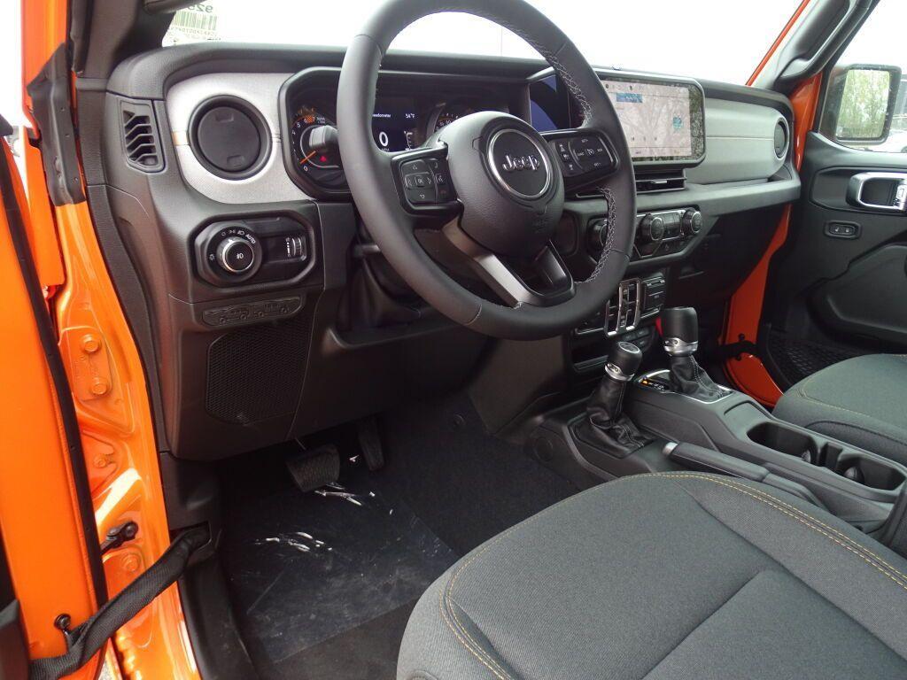 new 2025 Jeep Wrangler car, priced at $48,520