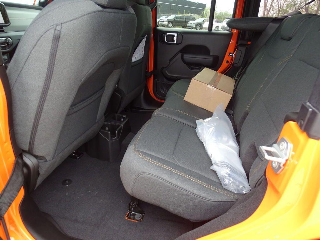 new 2025 Jeep Wrangler car, priced at $48,520