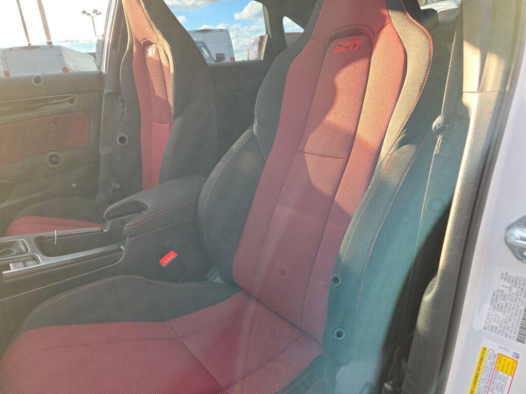 used 2025 Honda Civic Si car, priced at $31,628