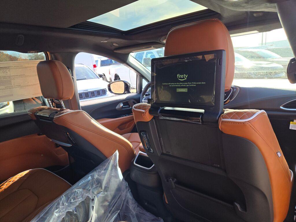 new 2026 Chrysler Pacifica car, priced at $54,495