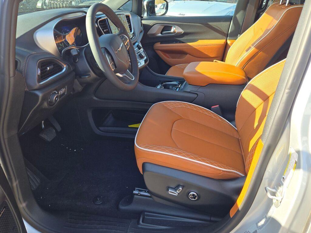 new 2026 Chrysler Pacifica car, priced at $54,495