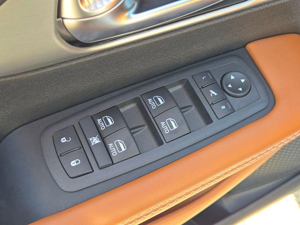 new 2026 Chrysler Pacifica car, priced at $54,495