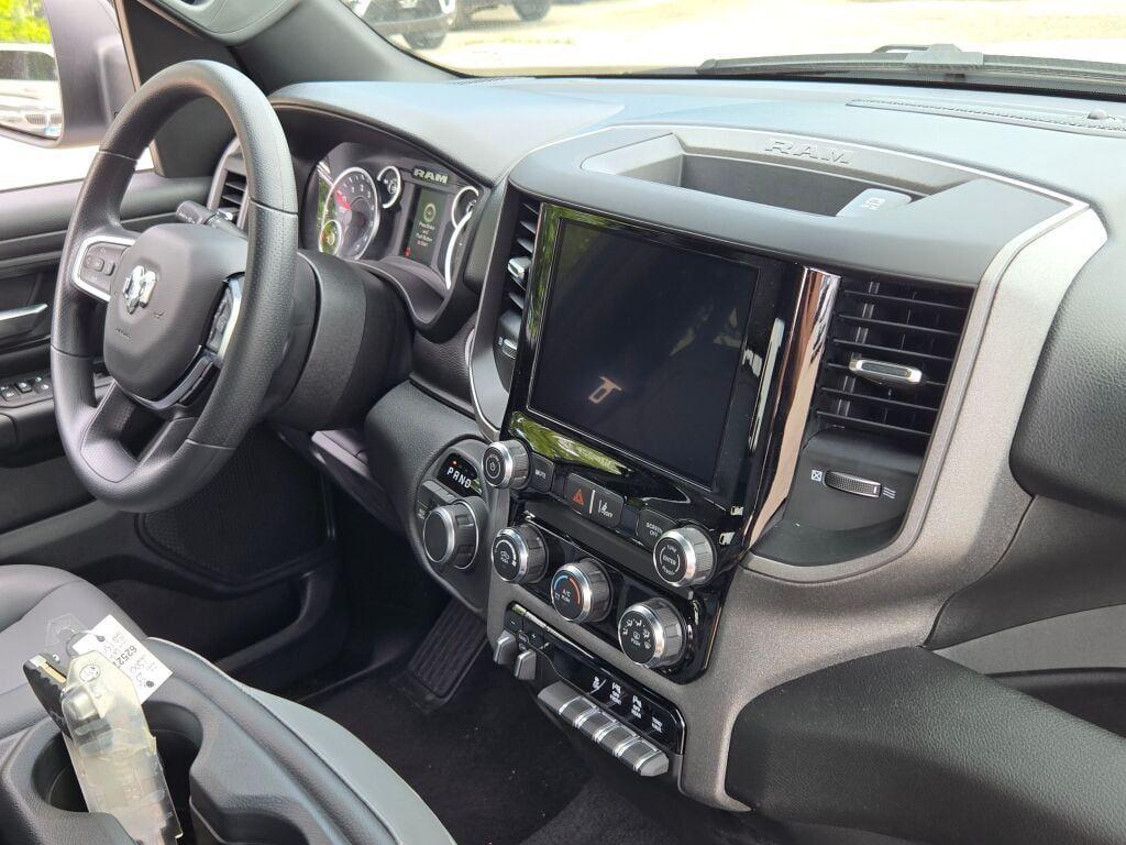 new 2025 Ram 1500 car