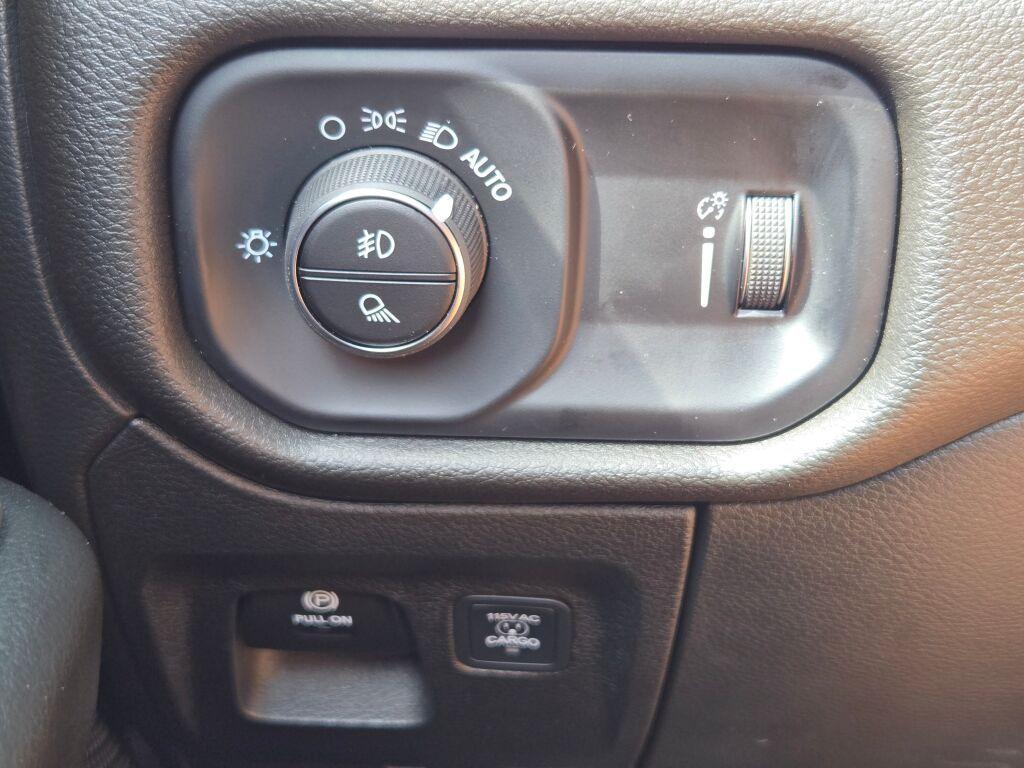 new 2025 Ram 1500 car