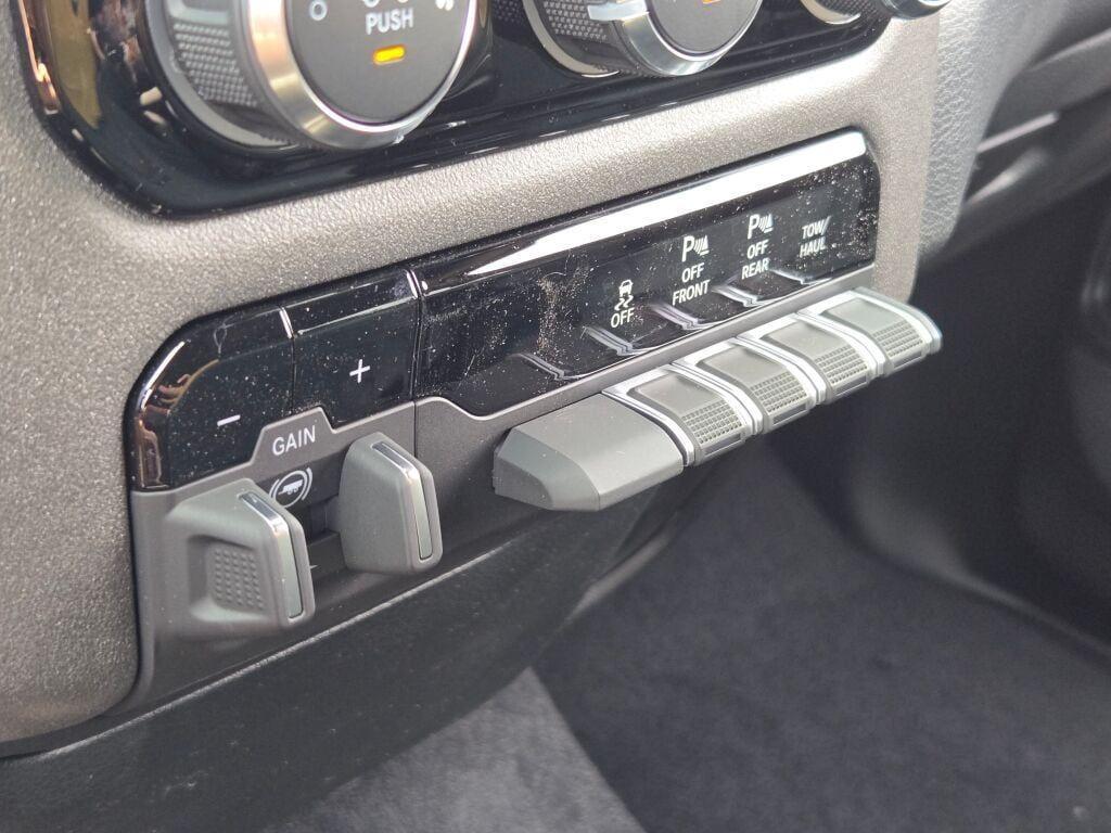 new 2025 Ram 1500 car